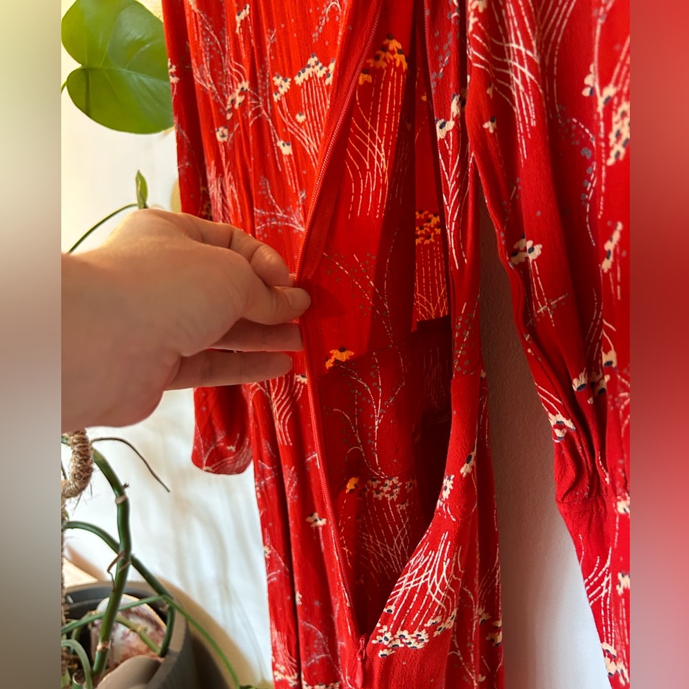 Red Dropped-Waist Short Collette Dress - Picture 4 of 13
